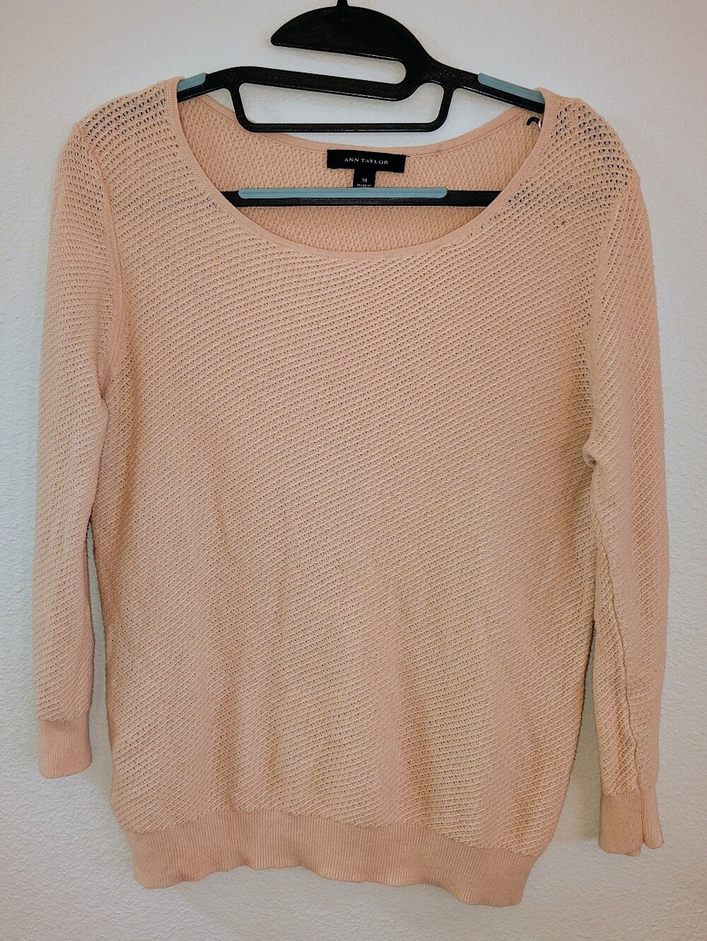 Ann Taylor Lightweight Knit Sweater ~ Size Medium ~ Color: Blush